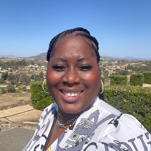 Meet your Posher, Beverly